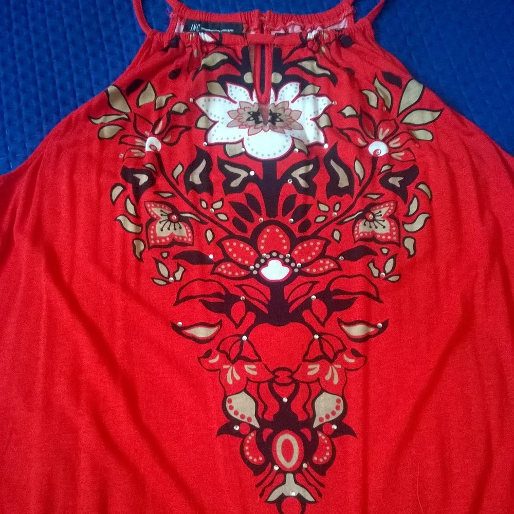 Red Tank w/Lotus Pattern - Picture 3 of 4
